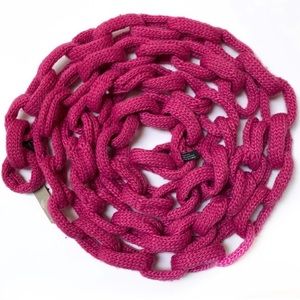 Knit chain/garland